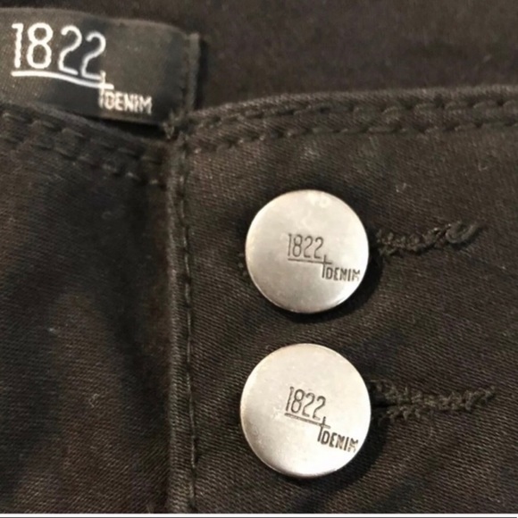 Black Soft Stretch Capri Jeans 1822 Denim Size 24W - Picture 8 of 8